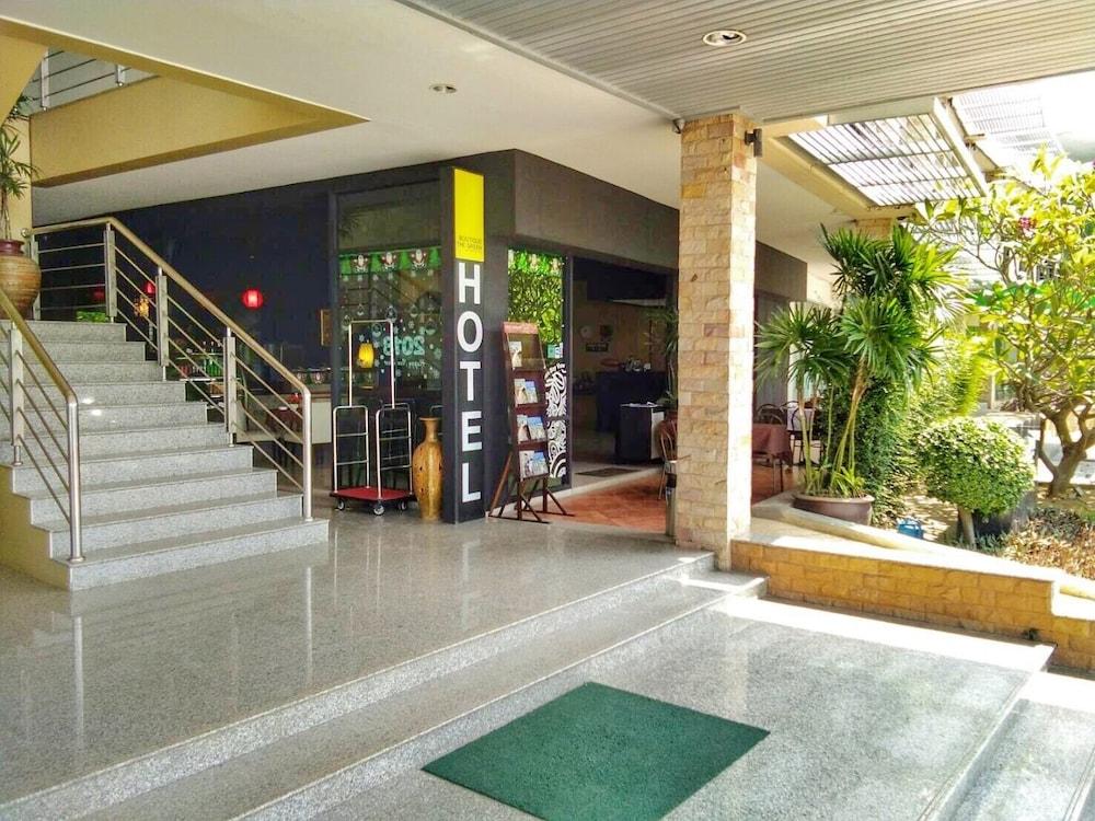 Green Residence Hotel Банг-Рак Экстерьер фото
